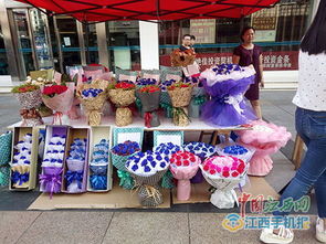 上饶七夕佳节鲜花配女友，礼品花卉销售火爆，服装餐饮等行业各显神通